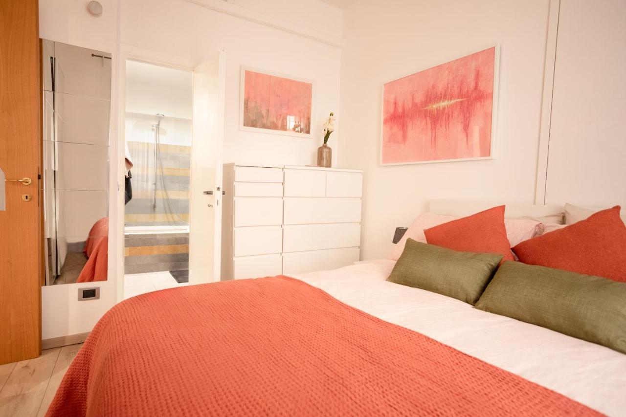 Xenia Apartments - Enjoy Porta Venezia In Modern Apt- 10 Min From Duomo ミラノ エクステリア 写真