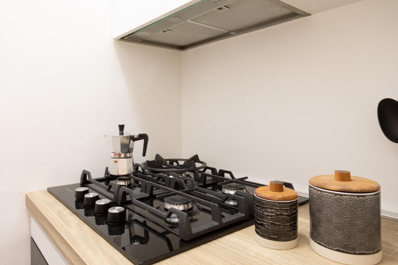 Xenia Apartments - Enjoy Porta Venezia In Modern Apt- 10 Min From Duomo ミラノ エクステリア 写真